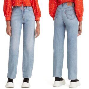 NWT Levi's Cropped Jeans High Rise Straight Leg Light Blue Wash Size 28. 29.